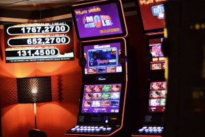 Игровой клуб Джекпот в Витебске на Замковой